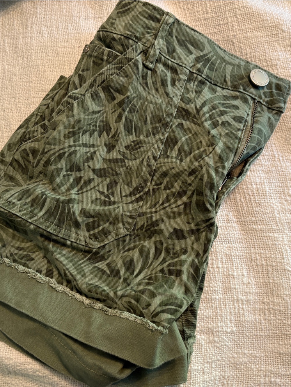 Wit & Wisdom Women’s Olive Green Printed Jean Shorts